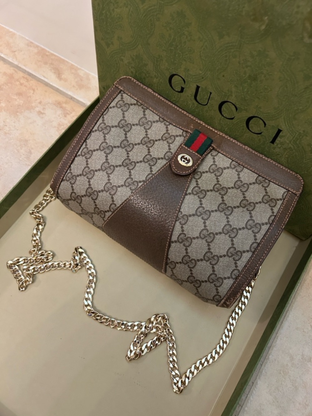 Gucci GG Supreme Crossbody